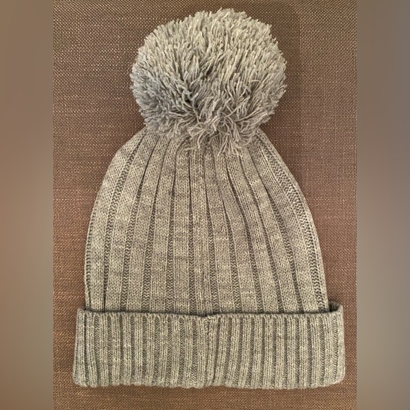 Michael Kors Pom-Pom Knit Beanie - Picture 3 of 4